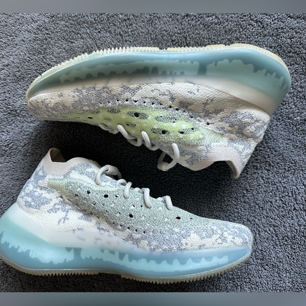 adidas Yeezy Boost 380 - Alien Blue - Men 7.5 - Barely Worn - Picture 5 of 13